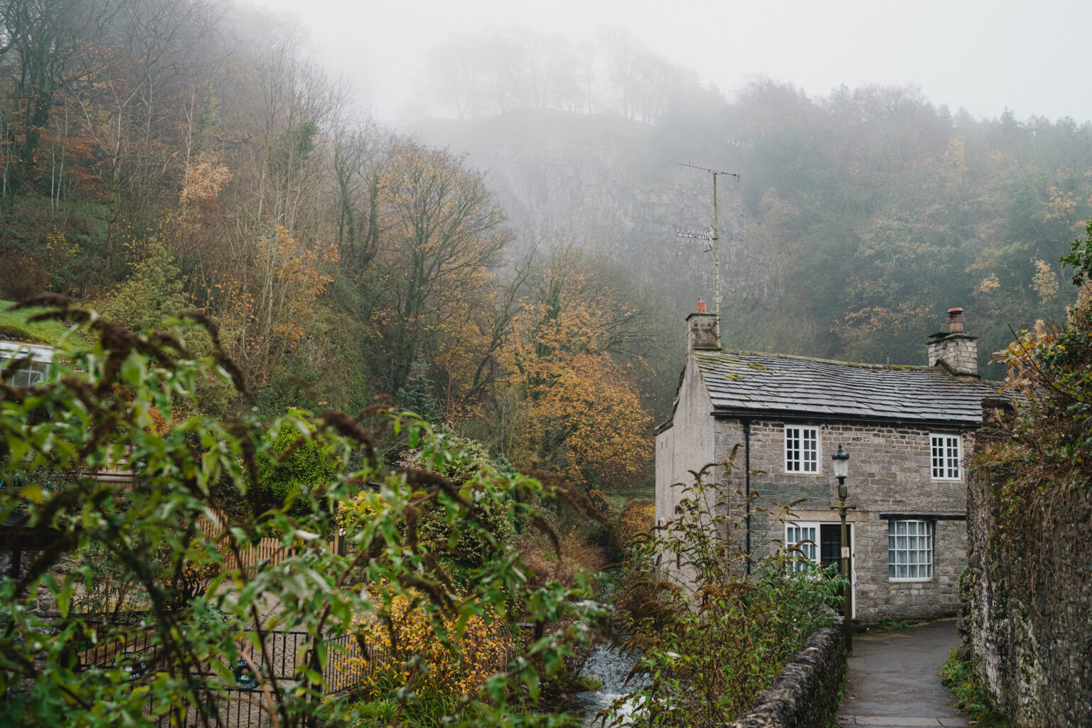 Experience The Magic Of Castleton Your Ultimate Travel Guide